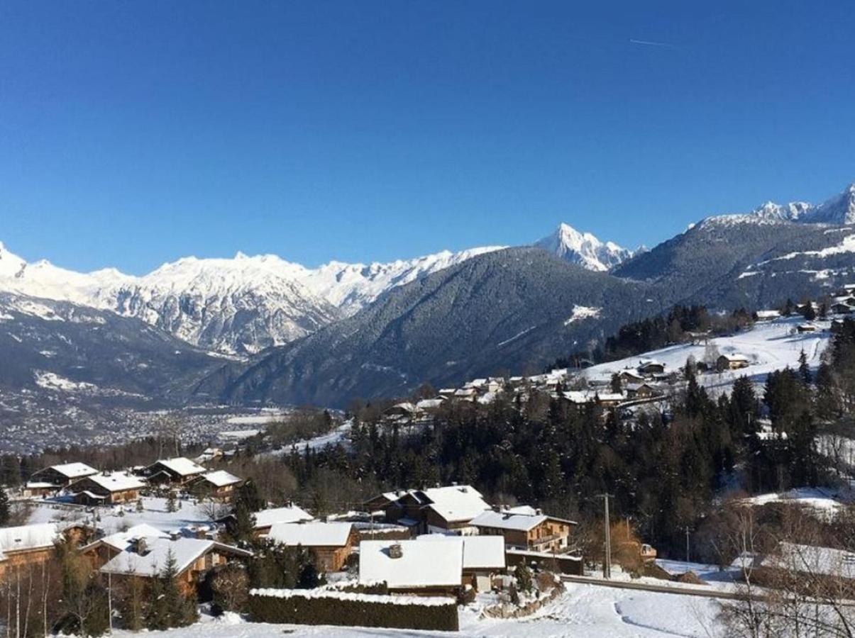 Luxury 2 Bedroom Apartment With View Of Mont Blanc Combloux Bagian luar foto