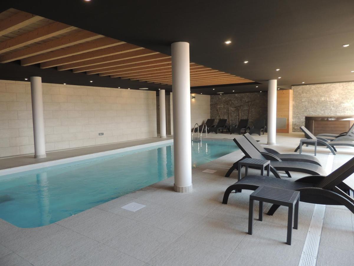 Luxury 2 Bedroom Apartment With View Of Mont Blanc Combloux Bagian luar foto